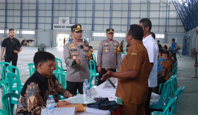 BETAH, Kapolres Bojonegoro Awasi Langsung Penerimaan Calon Anggota Polri Terpadu 2024