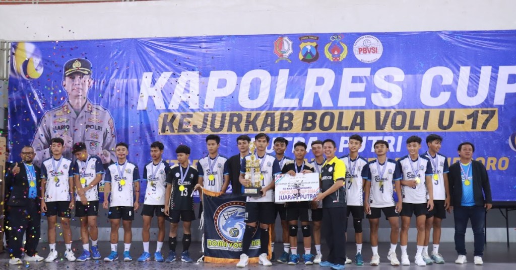 Serahkan Trophy Juara, Turnamen Bola Voli Kapolres Cup 2024 Resmi Berakhir, Ini Juaranya